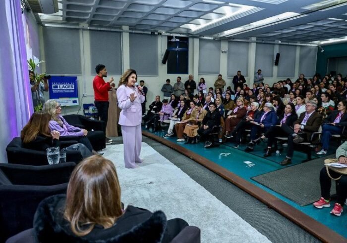 A vice-governadora Marilisa Boehm defendeu que as ações de conscientização pelo fim da violência contra a mulher não podem ficar restritas ao Agosto Lilás.