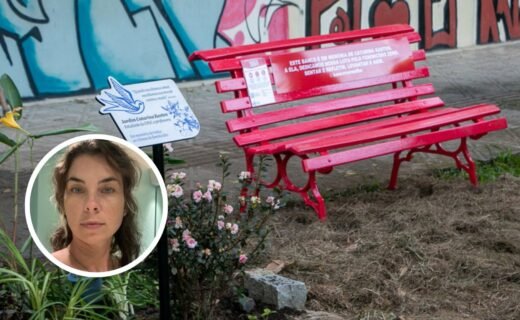 Banco vermelho instalado em memorial à Catarina Kasten foi um dos primeiros da UFSC