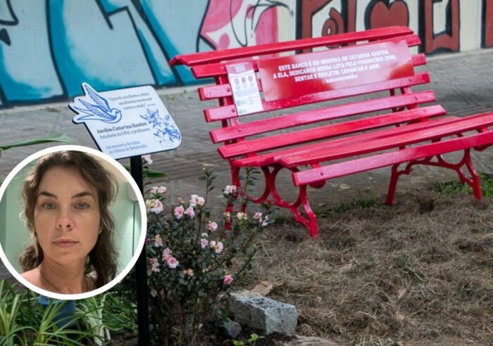Banco vermelho instalado em memorial à Catarina Kasten foi um dos primeiros da UFSC