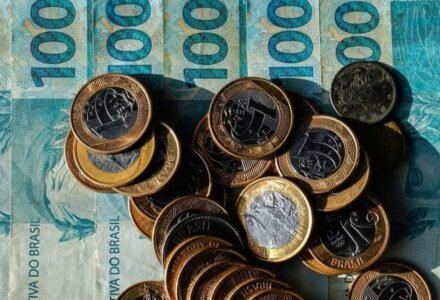 Governo confirma novo salário mínimo de R$ 1.741 e valor já tem data para cair na conta