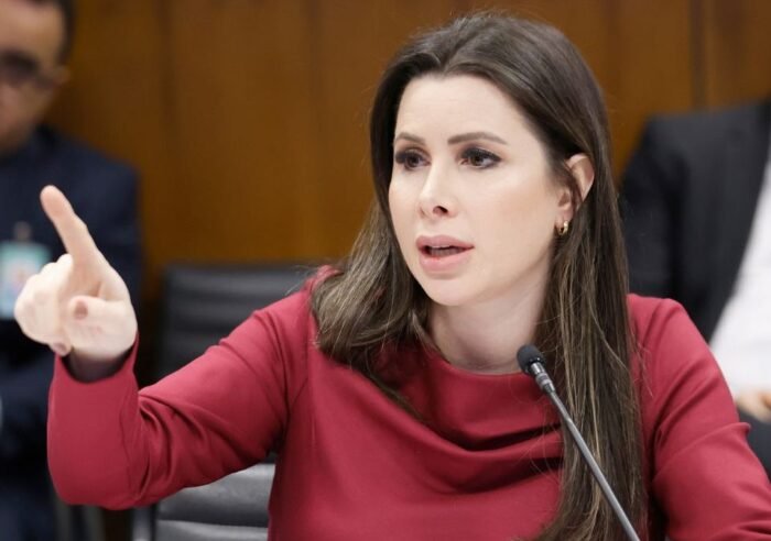 Deputada catarinense Carol de Toni é escolhida entre as 10 melhores parlamentares do Brasil