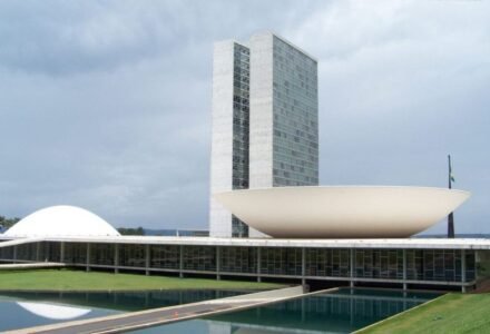 Serão dois senadores eleitos para um mandato de oito anos