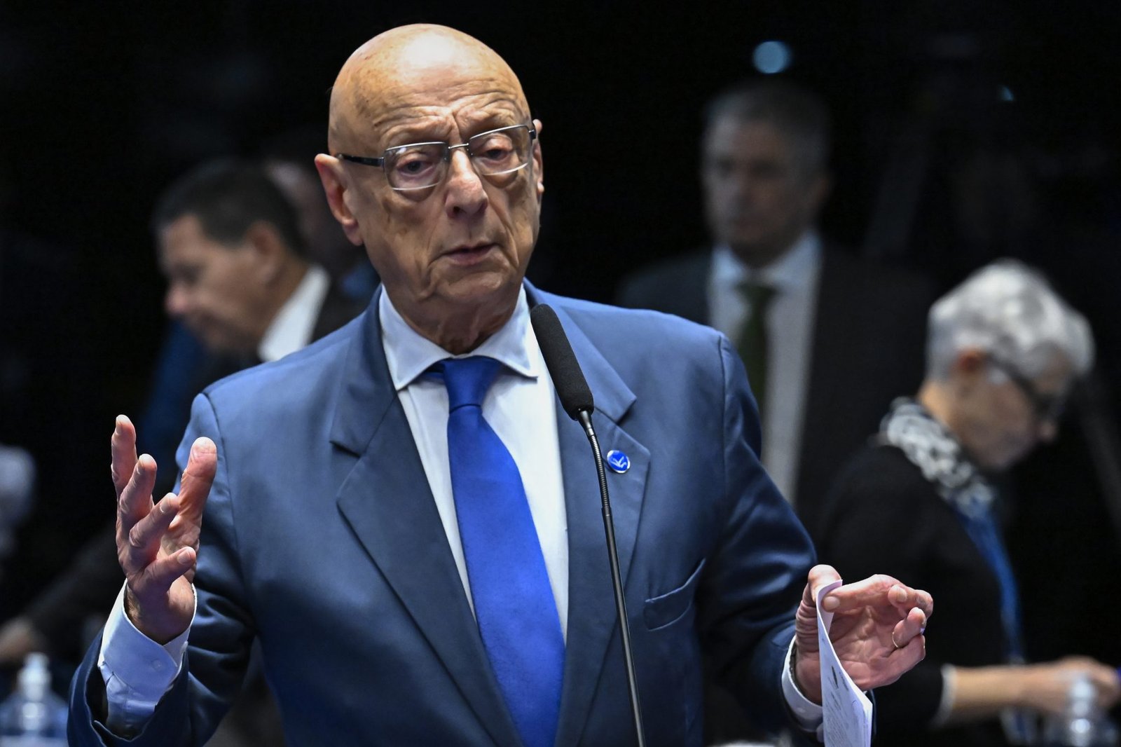 Esperidião Amin foi um dos primeiros senadores a pedir abertura de processo