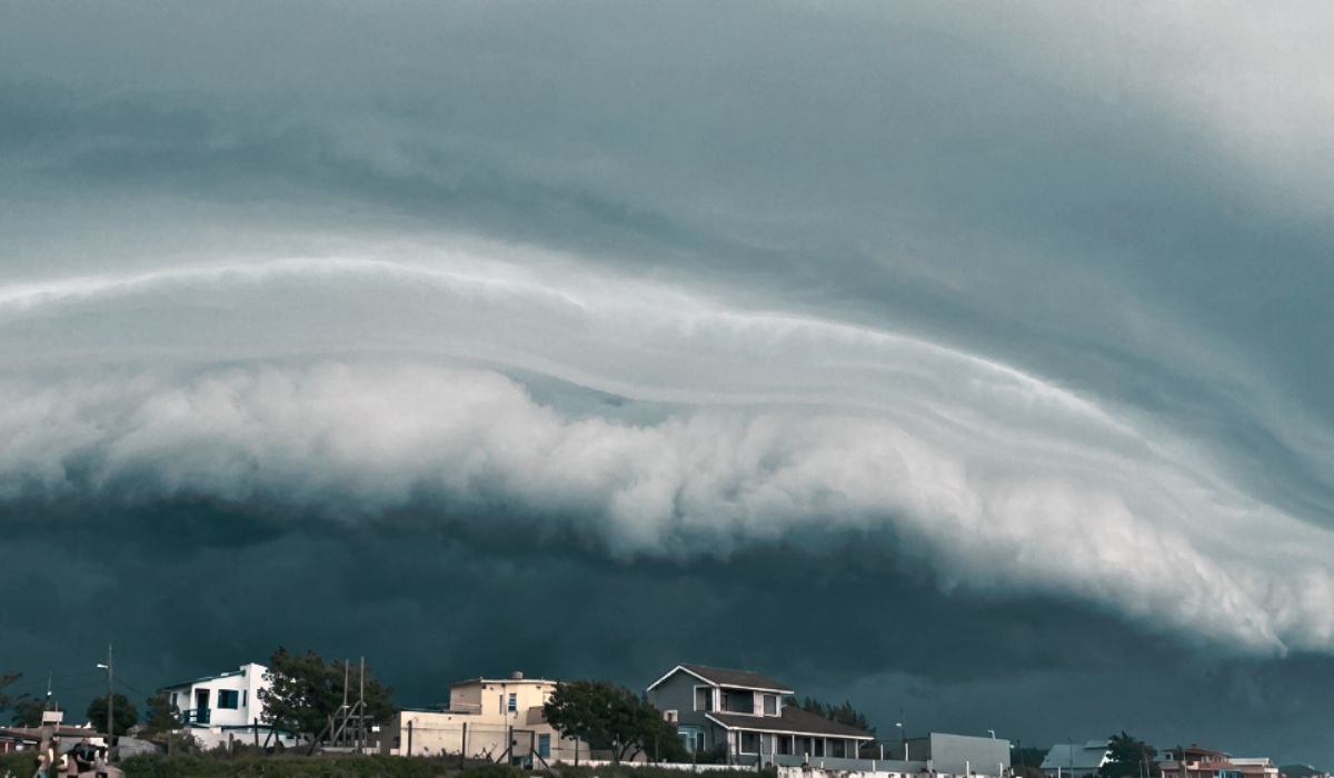 Frente fria muda o tempo no Sul e deve manter áreas do Paraná e de Santa Catarina sob chuva durante o fim de semana. - Divulgação/ND Mais