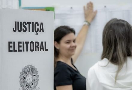 Todos os candidatos e candidatas constarão nas mais de 17,5 mil urnas eletrônicas de Santa Catarina.