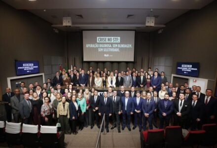 Com a leitura simultânea nas 53 Subseções, a OAB/SC consolida a adesão da advocacia catarinense ao manifesto