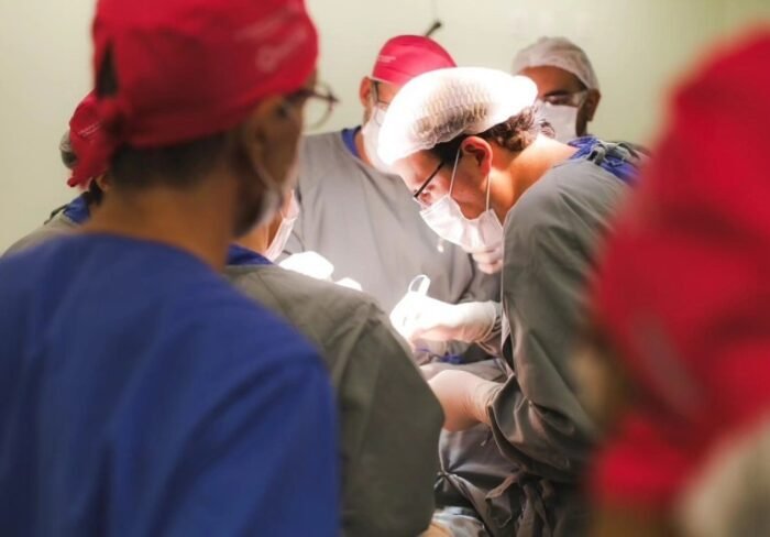 A iniciativa estadual contempla 17 serviços de Alta Complexidade em Oncologia de Santa Catarina, que já estão atendendo as pacientes.
