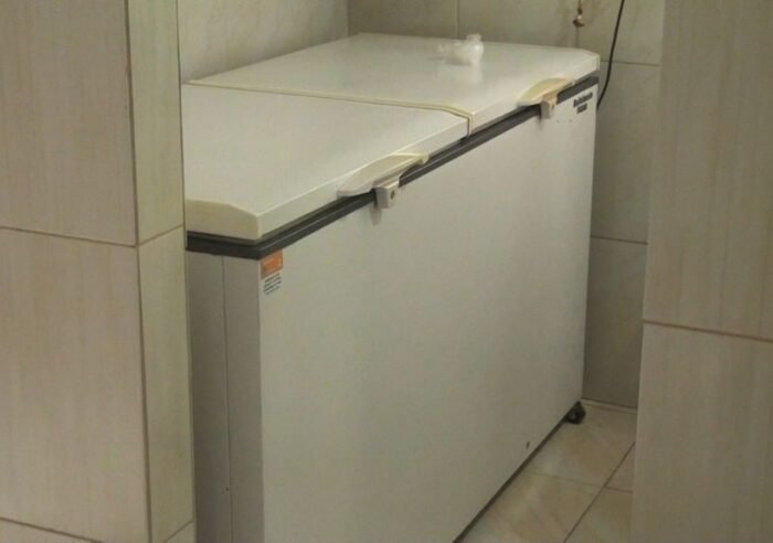 freezer onde foi colocado o corpo de marido em Lacedópolis.