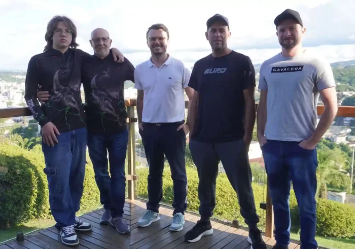 Aventura radical: caiaqueiros encaram o Rio do Peixe rumo ao RS