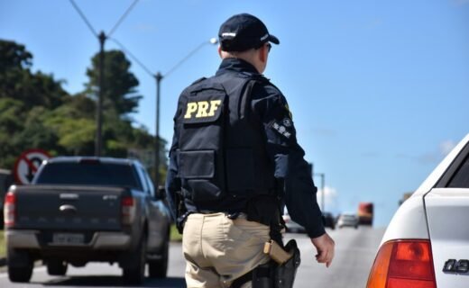 PRF reforça fiscalização nas rodovias de SC durante o feriado de Nossa Senhora Aparecida