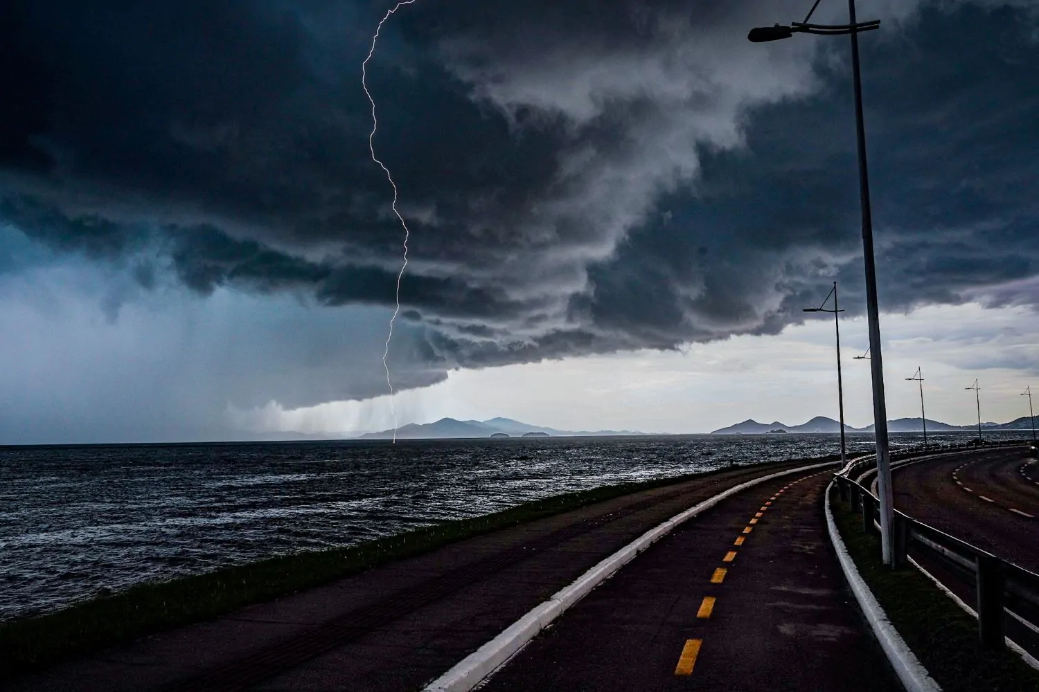Céu com nuvens e tempo instável em Santa Catarina