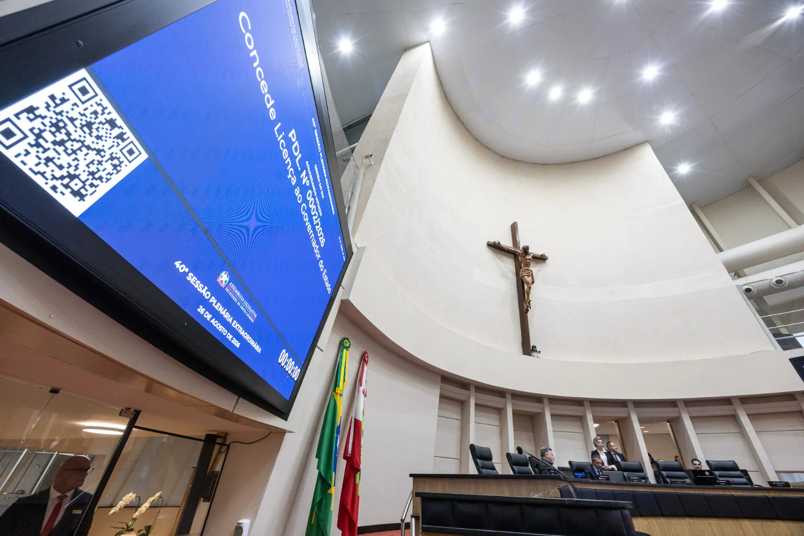 Plenário da Assembleia Legislativa de Santa Catarina durante sessão extraordinária
